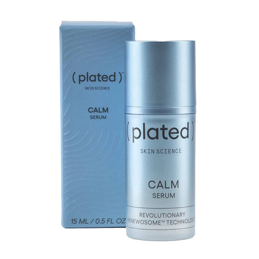 Plated Skin Science Calm Serum με τεχνολογία Renewosome για γρήγορη αποκατάσταση του δέρματος. Ιδανικός ορός προσώπου για φροντίδα μετά τη διαδικασία και ευαίσθητο δέρμα.