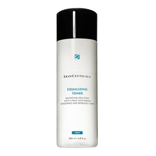 Skinceuticals ag cothromú an Toner