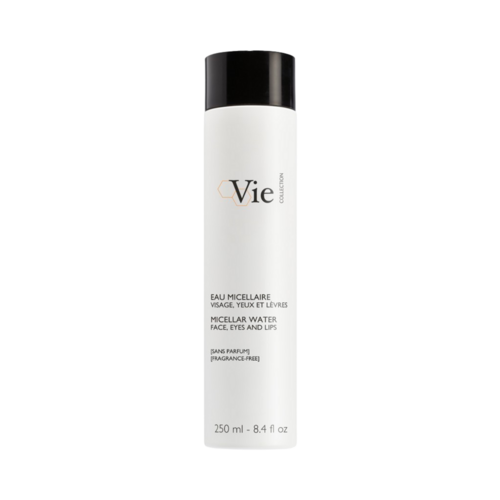 Vie Collection ミセラー ウォーター クレンザーは、洗練された 8.4 液量オンスのパッケージに入った、顔、目、唇用です。無香料処方で効果的で心地よいクレンジングを実現。