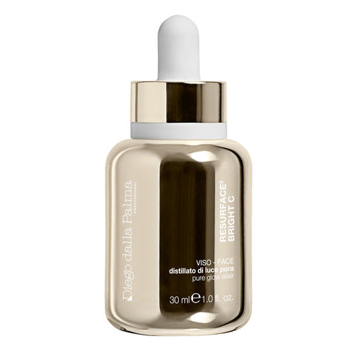 סרום פנים דייגו דלה פלמה פרופשיונל Pure Glow Elixir עם ויטמין C, שנועד להאיר ולהאחז את גוון העור באריזה יוקרתית.