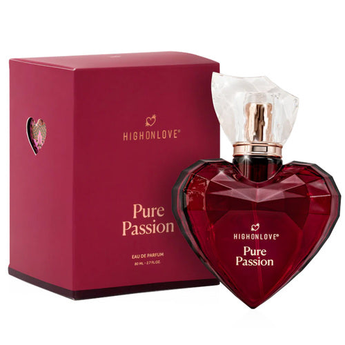 HighOnLove Pure Passion Eau de Parfum sydämenmuotoinen pullo ja laatikko, sensuelli naisten parfyymi, jossa sitrushedelmiä, jasmiinia ja kaakaota yhdistyy moderniin eleganssiin.