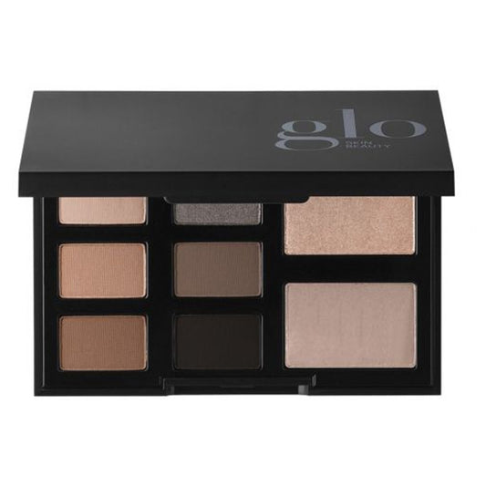 Glo Skin Beauty Shadow Palette med 8 matte og metalliske nuancer til øjenmakeup, tilgængelig på eSkinCareStore. Ideel til tilpasseligt farvespil.