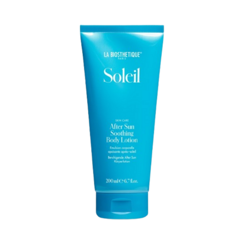 La Biosthetique Soleil アフターサン スージング ボディ ローション、200ml チューブは、パーソナルケア ルーチンで日光にさらされた肌に潤いを与えて落ち着かせるように設計されています。