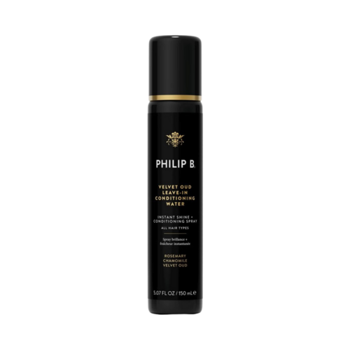 Philip B Velvet Oud Leave-In Conditioning Water באריזה שחורה וחלקה. ספריי טיפוח לשיער מספק ברק ורכות מיידית עם מרכיבים בוטניים.