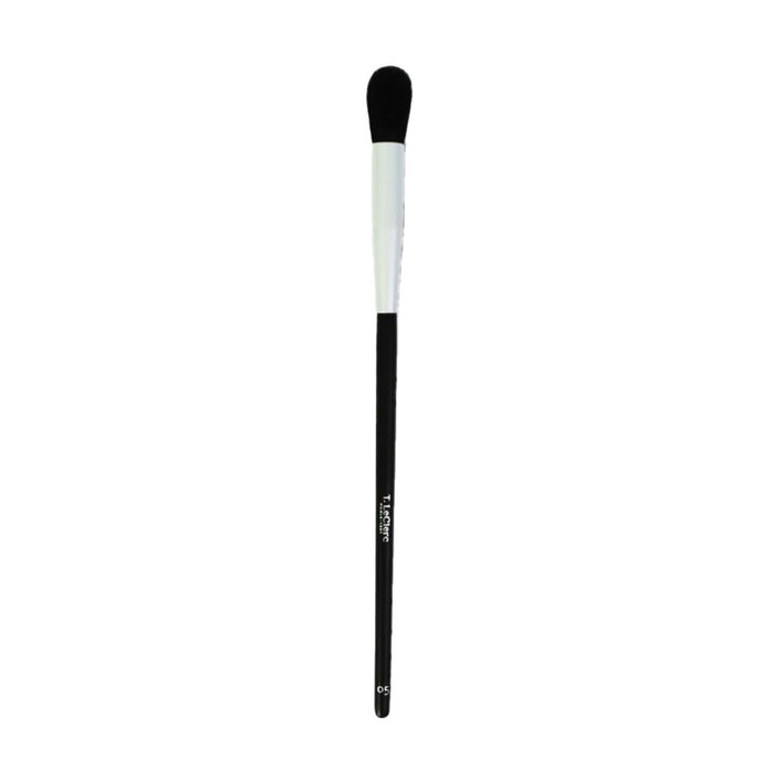 Achieve Seamless Blending with T LeClerc N 05 Brush