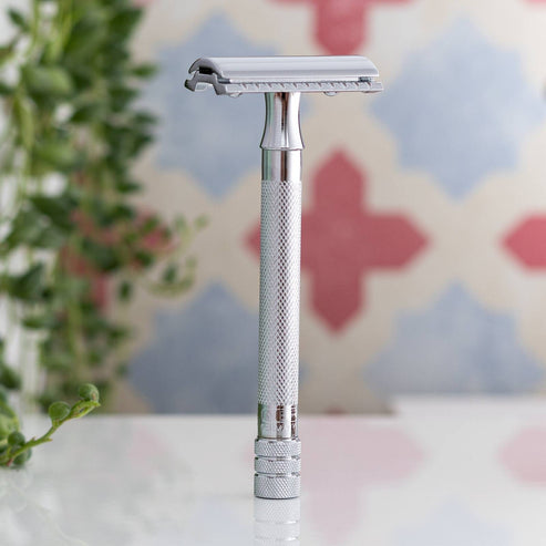 Merkur 23C 3-Piece DE Safety Razor, Closed Comb, Knurled Extra Long Handle, Chrome