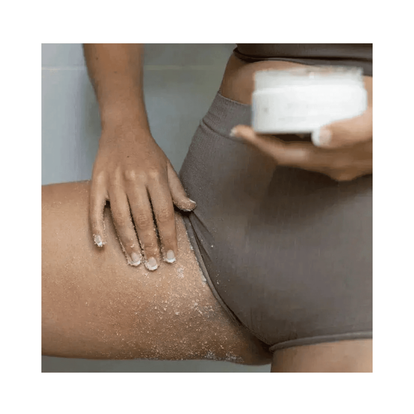 Bushbalm Bermuda Exfoliating Scrub Dark Spot