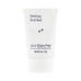 Skinbetter Science Scrub Mask 2oz tube med minimalistisk design, formulert for å friske opp og eksfoliere ansikt og hals.