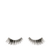 Etta Fake Eyelash da LoveSeen apresenta fios macios e esvoaçantes para um look natural e glamouroso. Ideal para aumentar o volume nas rotinas de maquiagem dos olhos.