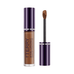 By Terry Hyaluronic Serum Concealer 5 ml in un'elegante confezione viola con applicatore a forma di cerbiatto, ideale per illuminare e nascondere le aree del viso.