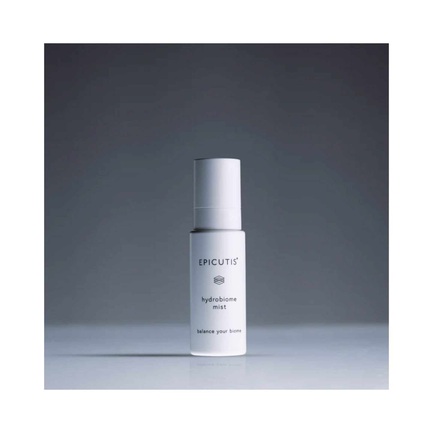 Epicutis Hydrobiome Mist Face Mist 50 ml afgebeeld in een studioverlichte omgeving, ideaal voor droge huidverzorging en hydratatie, verkocht door eSkinStore.