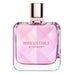 Cumhrán EDP Givenchy Irresistible Nectar do mhná, dearadh buidéal pastel galánta le rós glónraithe, adhmad fanaile, agus boladh uachtar pistéise.