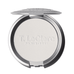 T LeClerc Pressed Powder í mjúkum bleikum tón með formúlu gegn öldrun. Fullkomið til að lýsa upp yfirbragð og setja upp förðun með náttúrulegum ljóma.