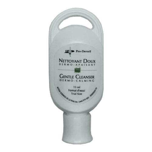 Ilmainen lahja ProDerm Gentle Cleanser -koekokoinen kasvopesu 15 ml:n valkoisessa puristettavassa pullossa, ihanteellinen kuivalle tai samealle ihonhoitorutiinille.