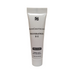 Gros plan du tube d'échantillonnage SkinCeuticals Resveratrol B E pour les soins de la peau