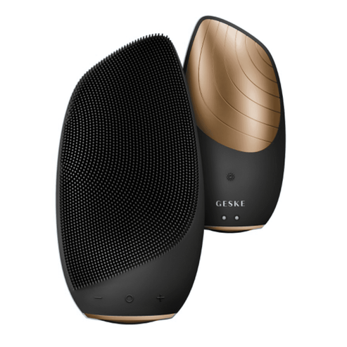 Geske Sonic Thermo Facial Brush in black and gold with soft silicone bristles for gentle exfoliation and deep cleansing.