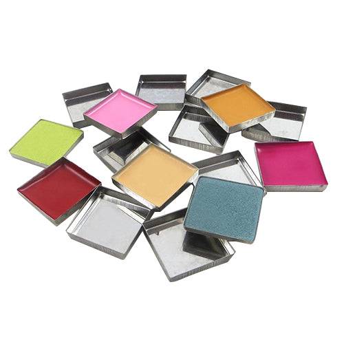 Z Palette Square Empty Makeup Pans | Customizable metal pans for personalized makeup palettes. Ideal for storing depotted eyeshadows or blushes.