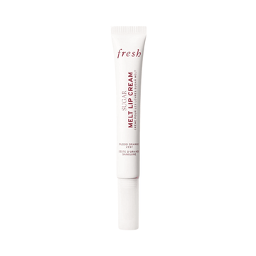 Tubo de tratamiento labial Fresh Sugar para hidratar los labios.