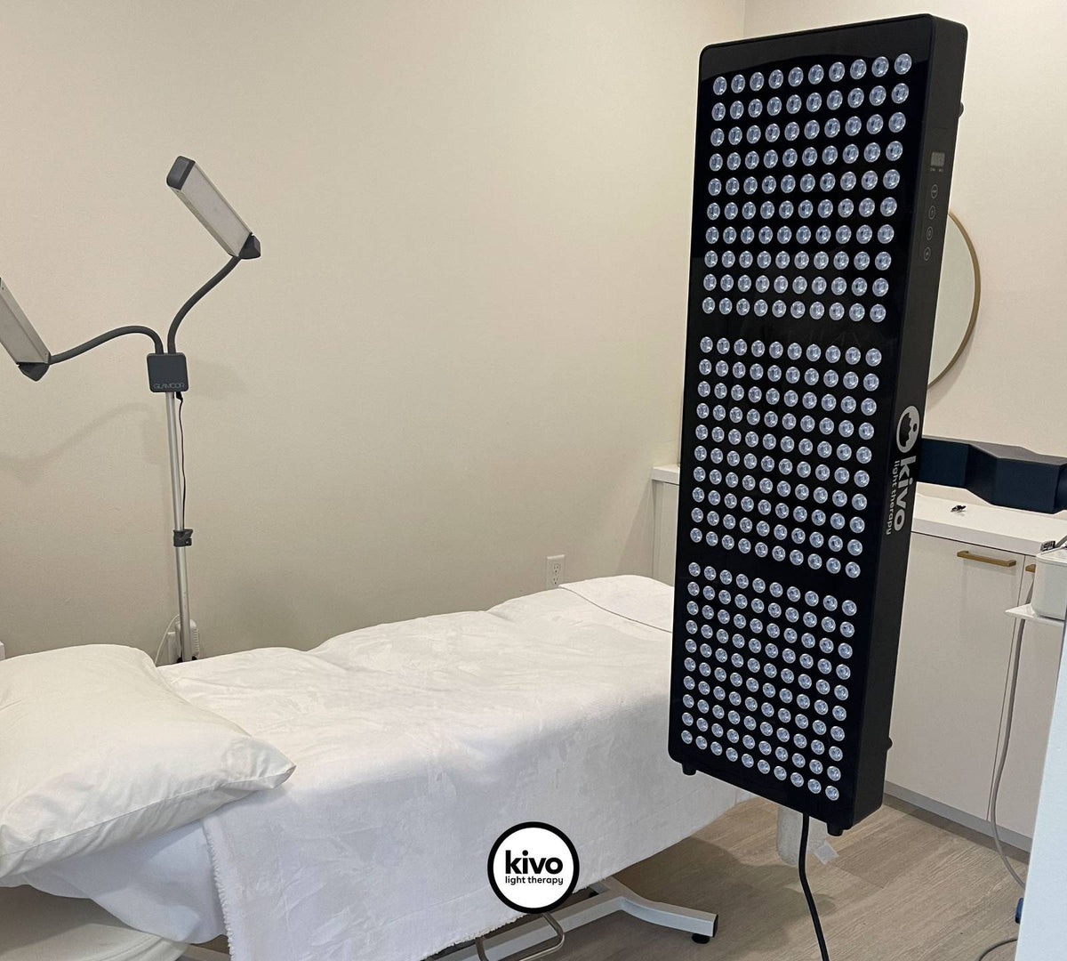 Kivo THREE-MAX Series - Medium Wide Red Light Therapy Panel