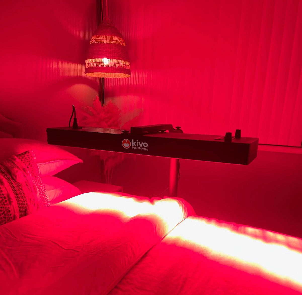 Kivo THREE-MAX Pro - Medium Red Light Therapy Panel